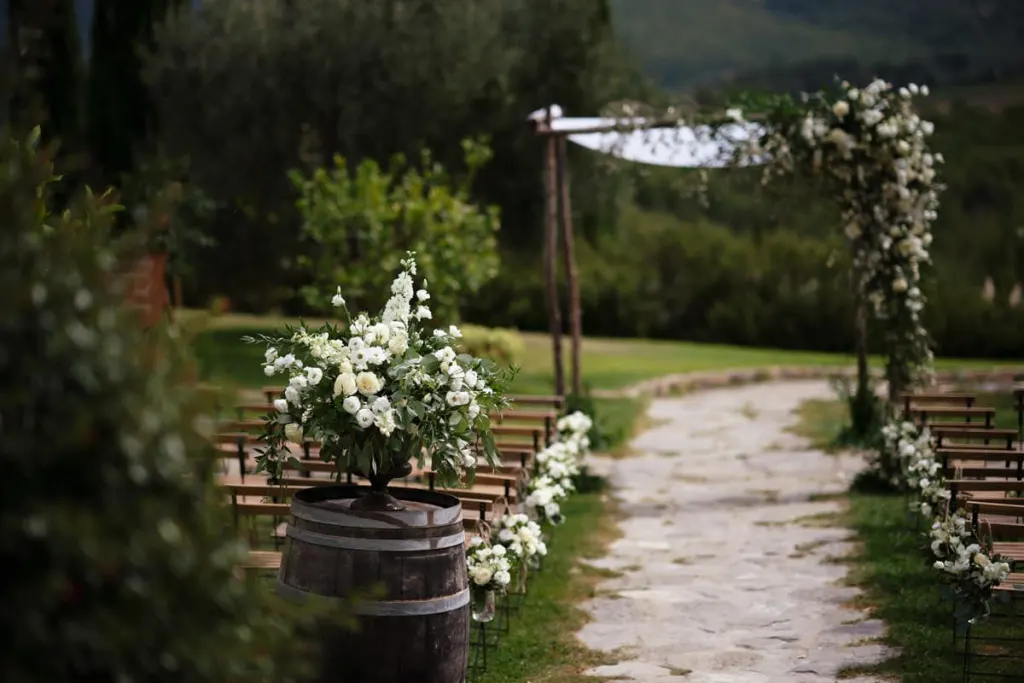 Other nationalities Chuppah wedidng in tuscany Andrea Corsi