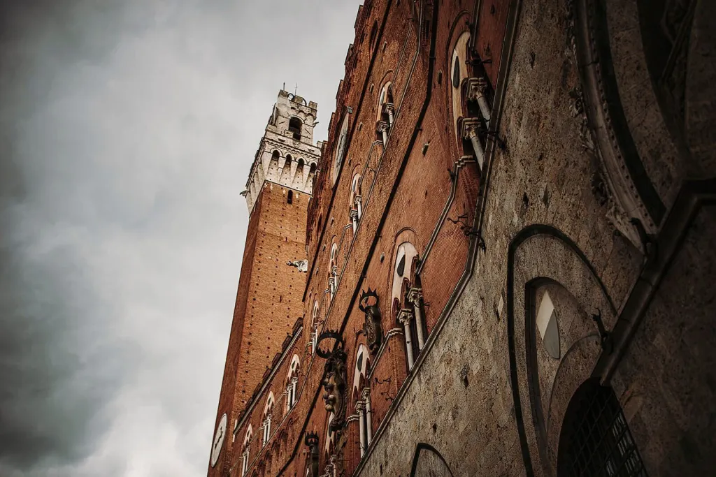 Documents to get married in Italy Siena town hall wedding Riccardo Pieri